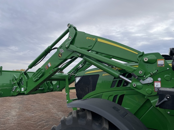 John Deere 640R Loader