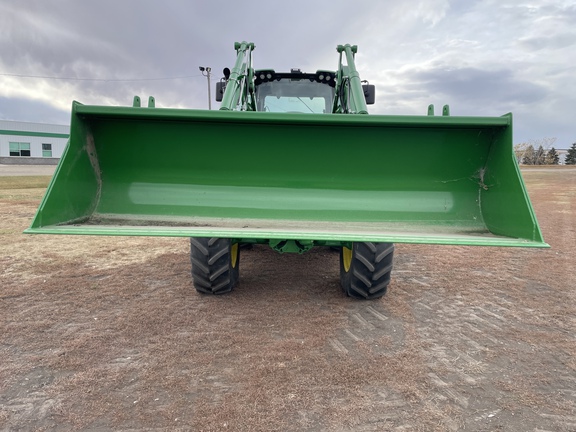 John Deere 640R Loader