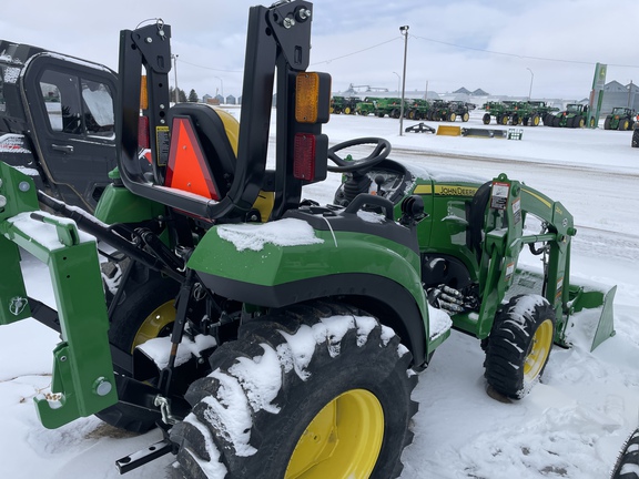 2024 John Deere 2032R Tractor Compact