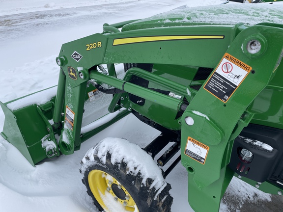 2024 John Deere 2032R Tractor Compact