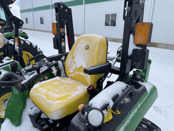 2024 John Deere 2032R Tractor Compact