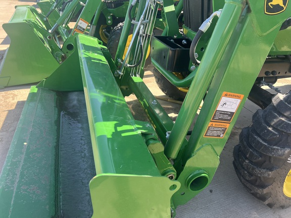 2024 John Deere 2032R Tractor Compact