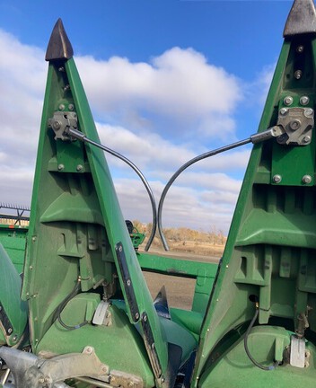 2009 John Deere 612C Header Corn Head