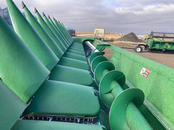 2009 John Deere 612C Header Corn Head