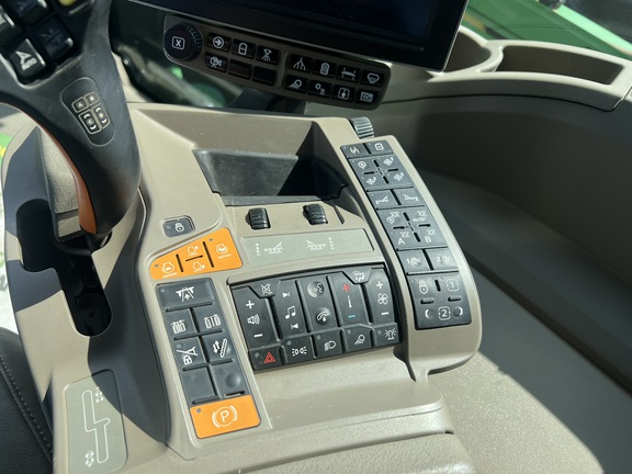 2023 John Deere 616R Sprayer/High Clearance