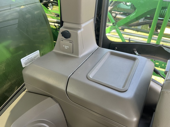 2023 John Deere 616R Sprayer/High Clearance