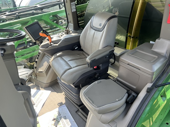 2023 John Deere 616R Sprayer/High Clearance