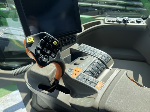 2023 John Deere 616R Sprayer/High Clearance