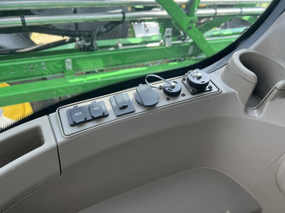 2024 John Deere 616R Sprayer/High Clearance