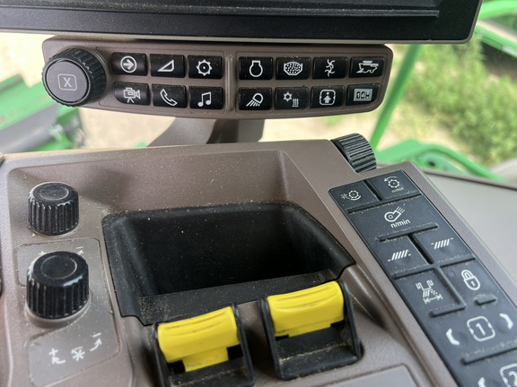 2021 John Deere S780 Combine