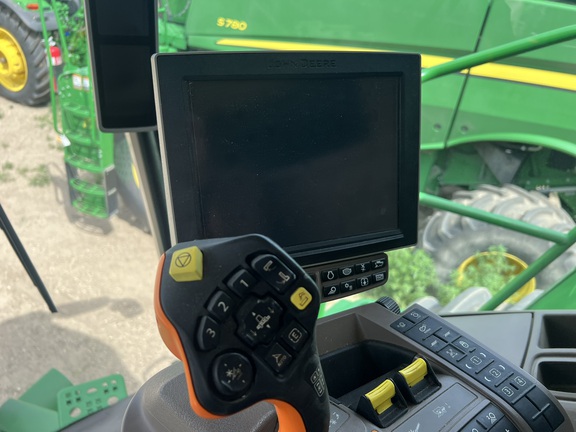 2021 John Deere S780 Combine