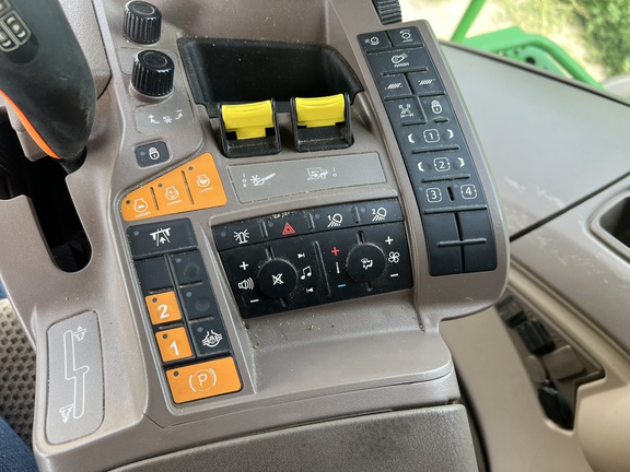 2021 John Deere S780 Combine