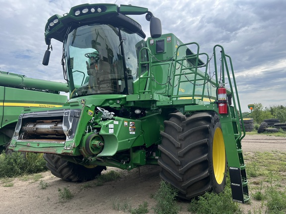 2021 John Deere S780 Combine