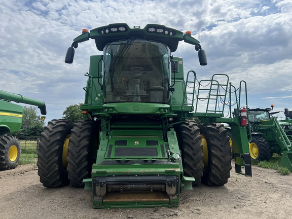 2019 John Deere S780 Combine