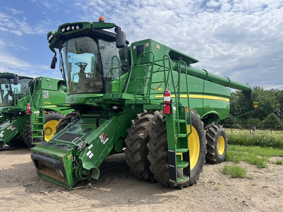 2019 John Deere S780 Combine