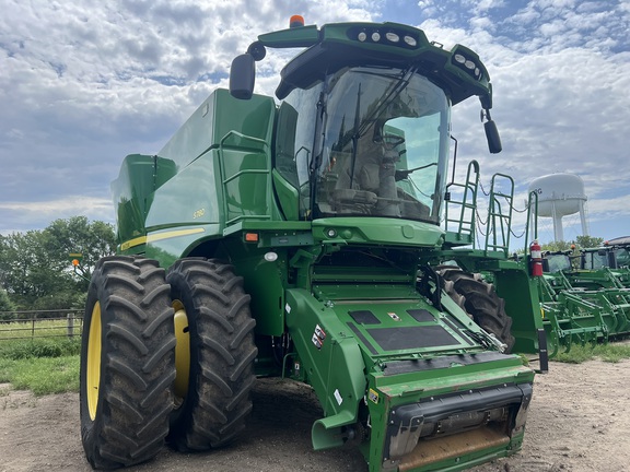 2019 John Deere S780 Combine
