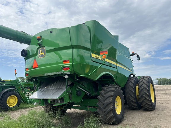 2019 John Deere S780 Combine