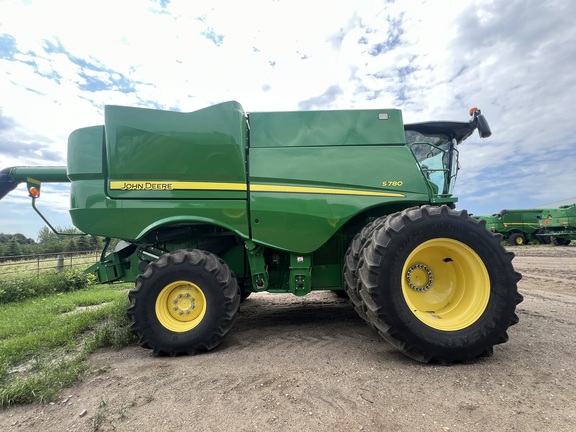 2019 John Deere S780 Combine