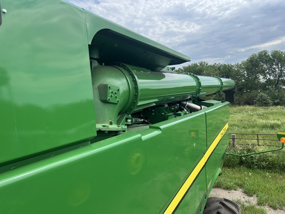 2019 John Deere S780 Combine