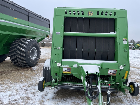 2023 John Deere 560M Baler/Round