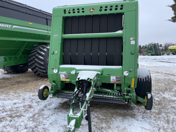 2023 John Deere 560M Baler/Round