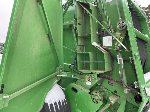 2023 John Deere 560M Baler/Round