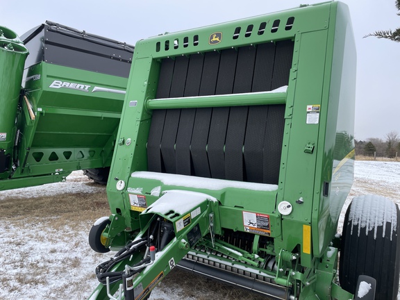 2023 John Deere 560M Baler/Round