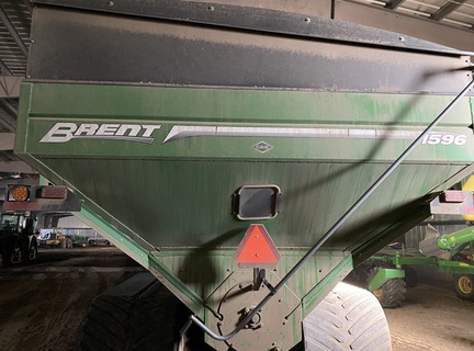 2019 Brent 1596 Grain Cart