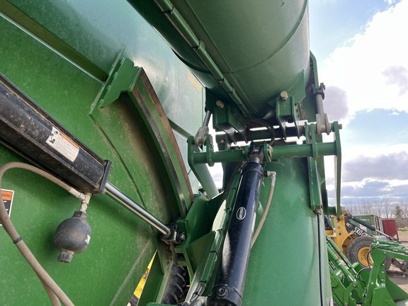2019 Brent 1596 Grain Cart