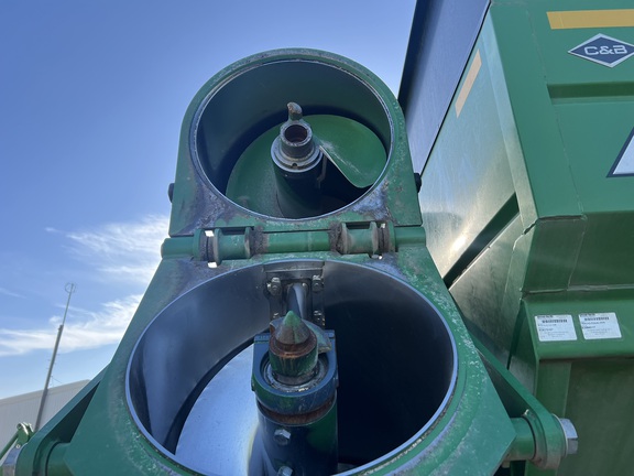 2019 Brent 1596 Grain Cart