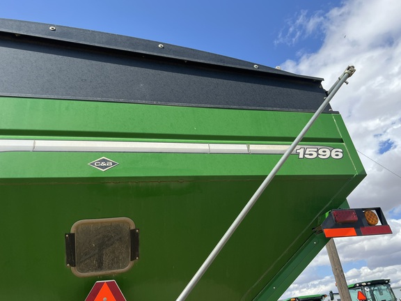 2019 Brent 1596 Grain Cart