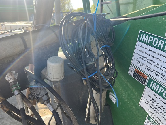 2019 Brent 1596 Grain Cart