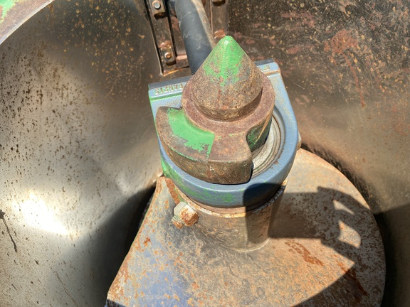 2019 Brent 1596 Grain Cart