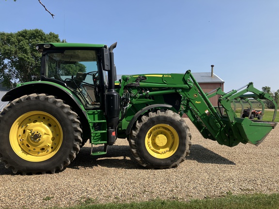 2019 John Deere 6215R Tractor