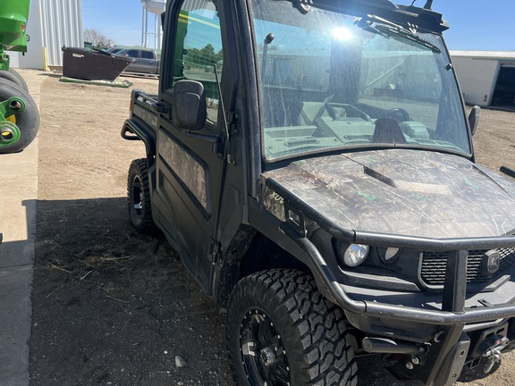 2023 John Deere XUV 835R ATV