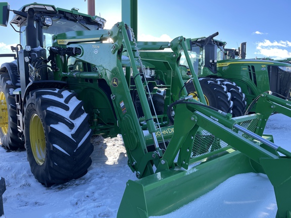 2023 John Deere 7R 250 Tractor