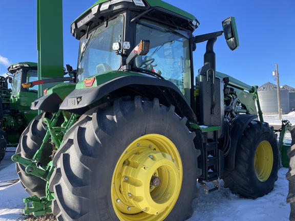 2023 John Deere 7R 250 Tractor