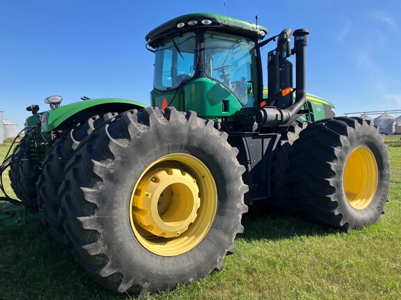 2012 John Deere 9560R Tractor 4WD