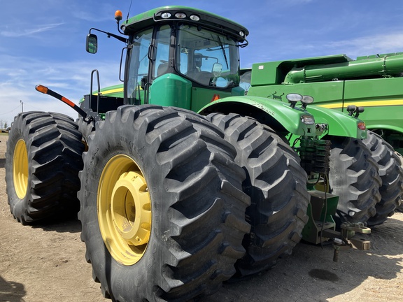 2012 John Deere 9560R Tractor 4WD