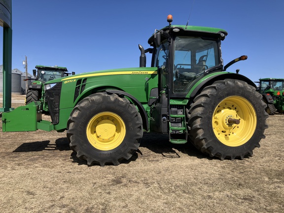 2016 John Deere 8370R Tractor
