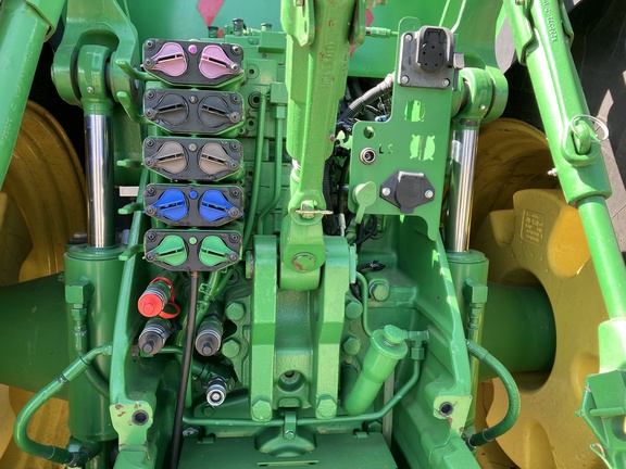 2016 John Deere 8370R Tractor
