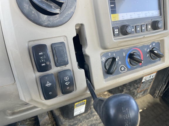 2022 John Deere XUV 835R ATV