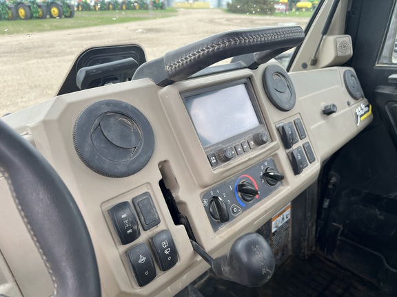 2022 John Deere XUV 835R ATV