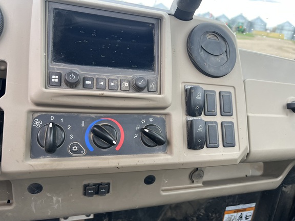 2022 John Deere XUV 835R ATV