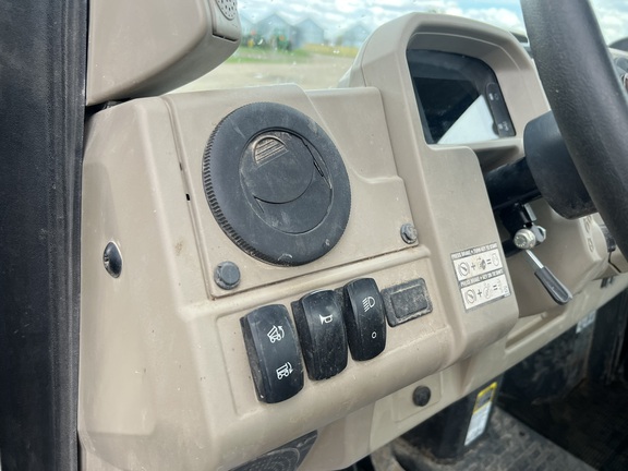 2022 John Deere XUV 835R ATV