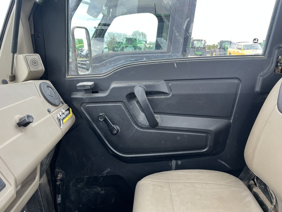 2022 John Deere XUV 835R ATV