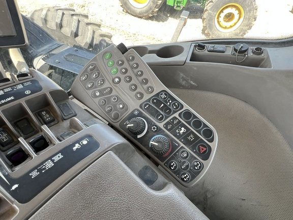 2012 John Deere 9560R Tractor 4WD