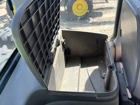 2012 John Deere 9560R Tractor 4WD