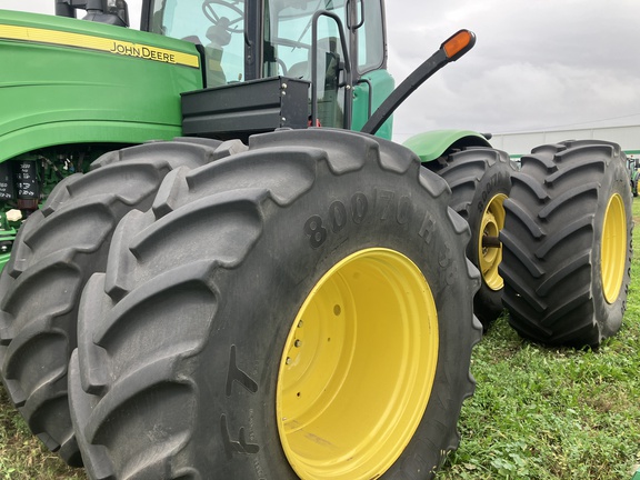 2012 John Deere 9560R Tractor 4WD