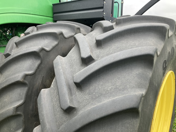 2012 John Deere 9560R Tractor 4WD